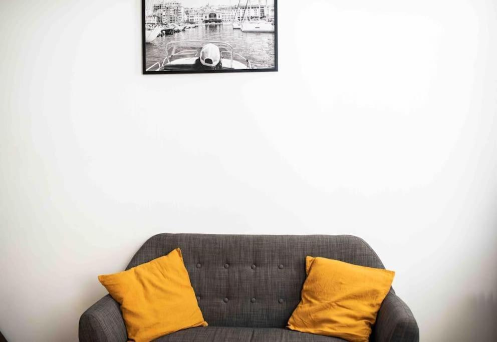 Appartement Tout Equipe Au Coeur Du Vieux Port Marseille Exteriör bild