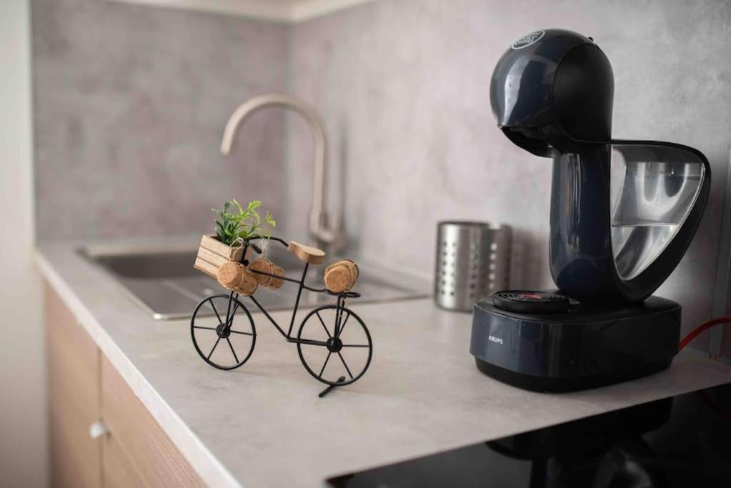 Appartement Tout Equipe Au Coeur Du Vieux Port Marseille Exteriör bild