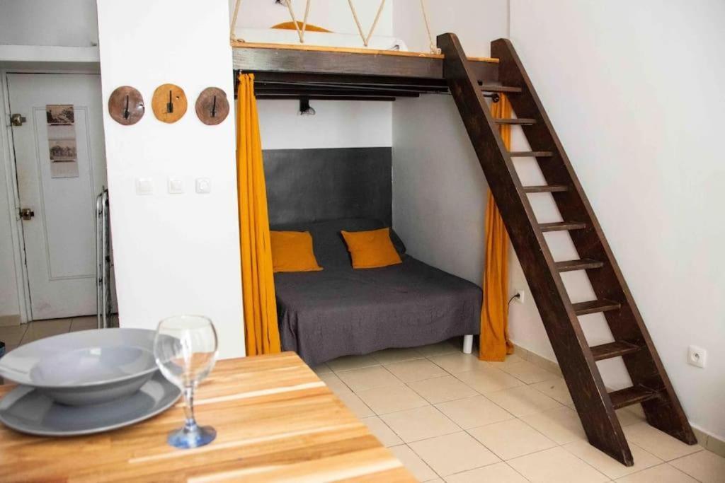 Appartement Tout Equipe Au Coeur Du Vieux Port Marseille Exteriör bild